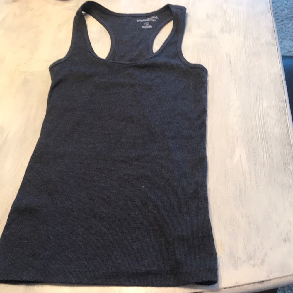 Navy women’s universal thread xs tank top